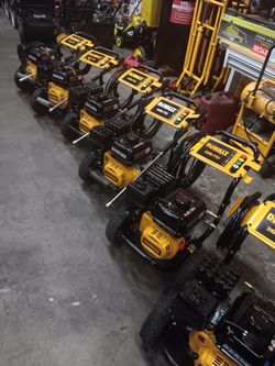 DEWALT GAS PRESSURE WASHER 3400 PSI  EACH 