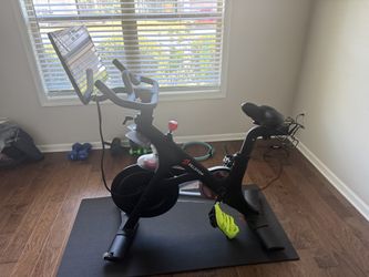 Peloton Bike – Excellent Condition! Ready to Ride!