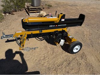 New 28 Ton log splitter
