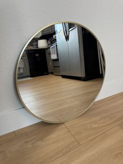 24” - Gold Framed, Circular Bedroom/Living Room/Bathroom Mirror