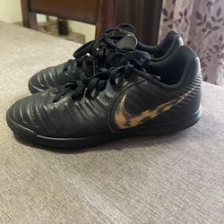 Boys Nike Shoes Size 3y