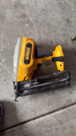Dewalt trim nailer