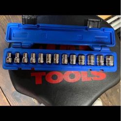 Cornwall tools blue power sat metric 3/8 and  13 Piece and  6 Point