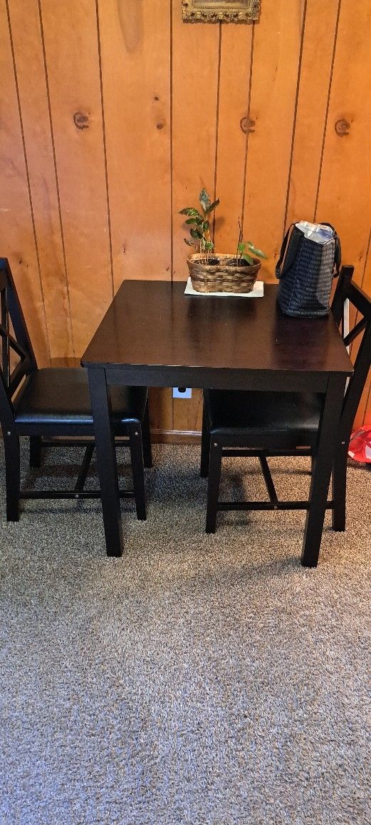 Kitchen Table And Chairs