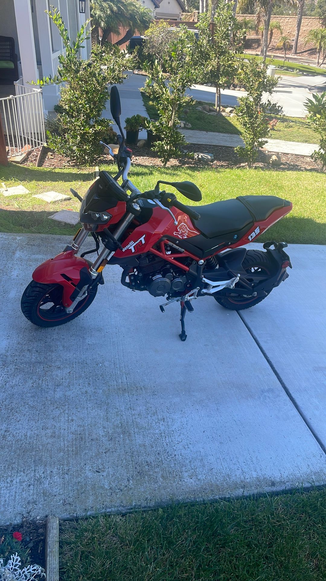 Benelli Caffenero Motor Cycle