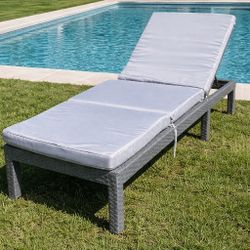 Brand New In Box Outdoor  Lounge  Chair  $50  Each 