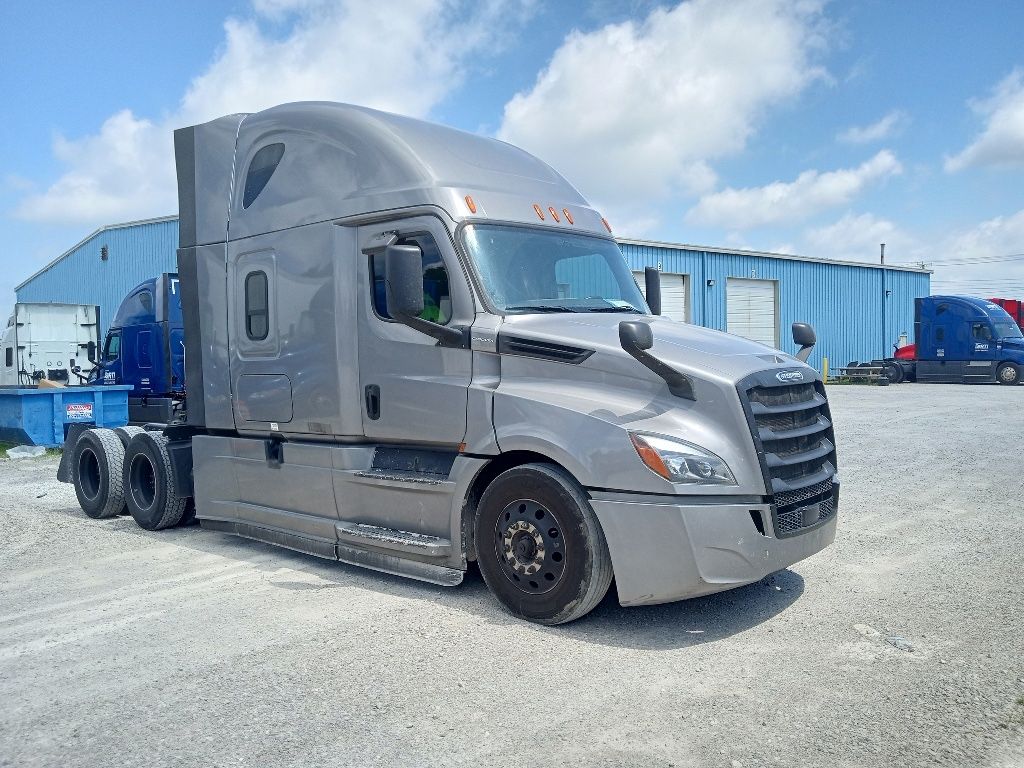 2020 Freightliner Cascadia