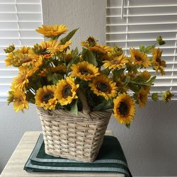 BN Natural Woven Basket + 26 Silk sunflowers | Basket Flowers  Approx Measurements: Basket Length: 13” Basket Depth: 9” Basket Height: 11” Basket Heig