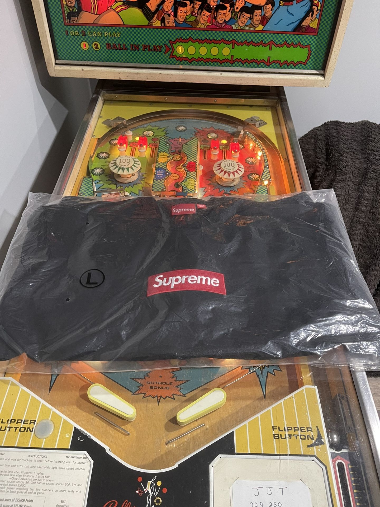 Unopened Large Black Supreme Box Logo Crewneck FW22