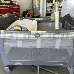 Graco Pack ‘n Play With Mattress 