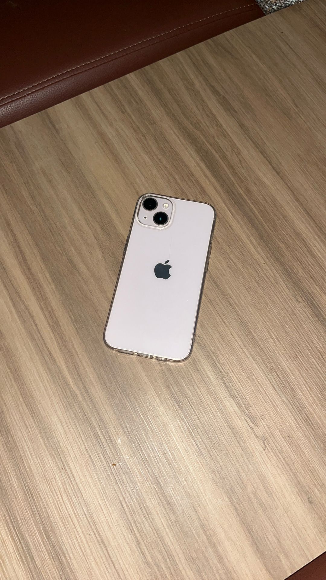 iPhone 13 Pink