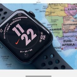 Apple Watch Series 7 Nike 45mm GPS + Cellular 