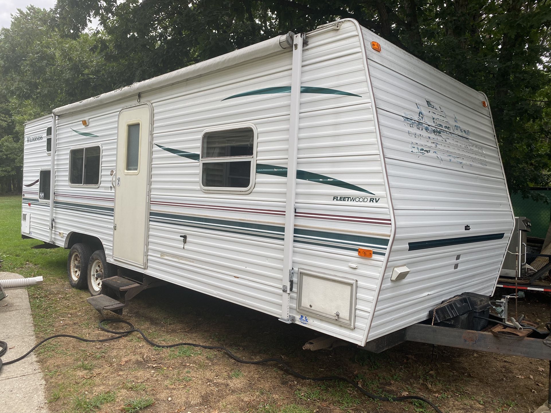 2001 Fleetwood Wilderness for Sale in Manorville, NY - OfferUp