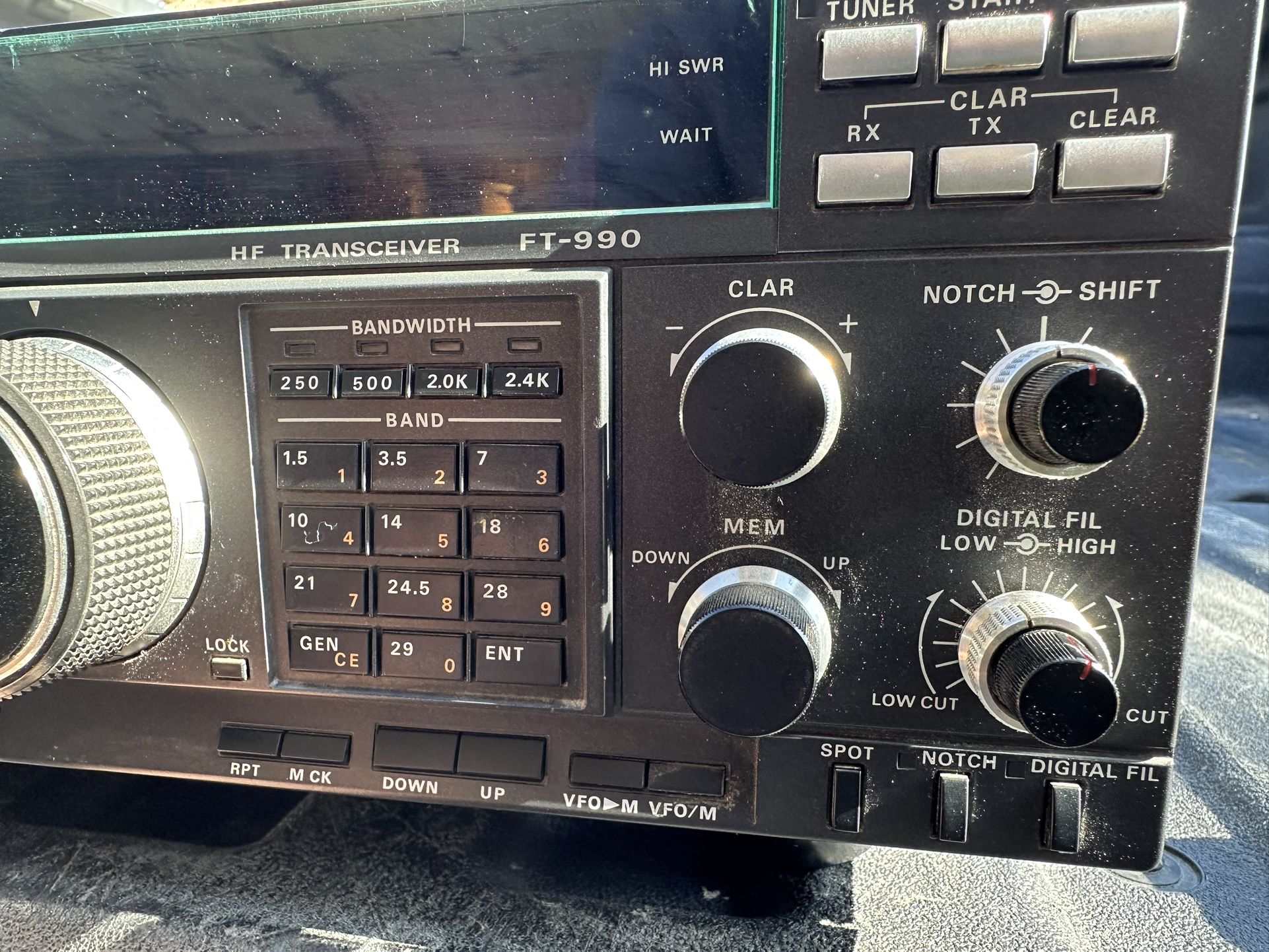 Yeasu Ft 990 Ham Radio
