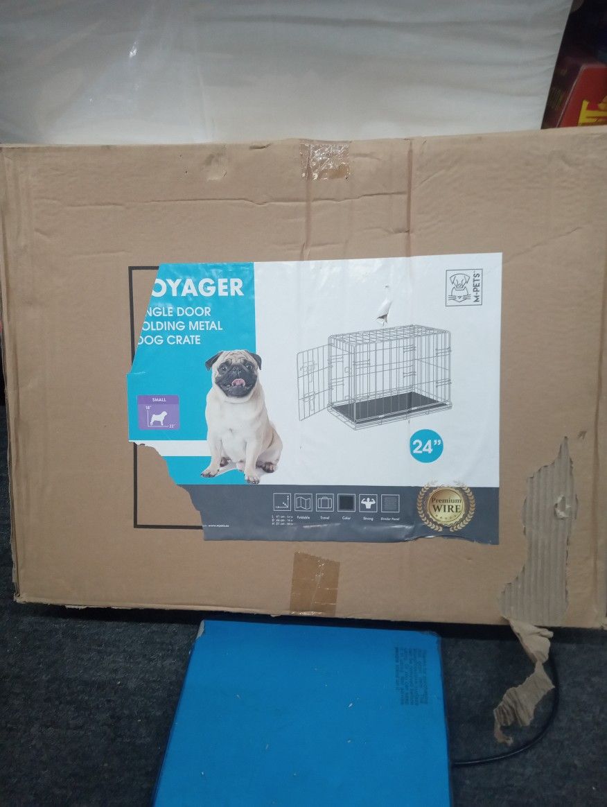 Voyager single door folding metal dog crate 24x18x20"H