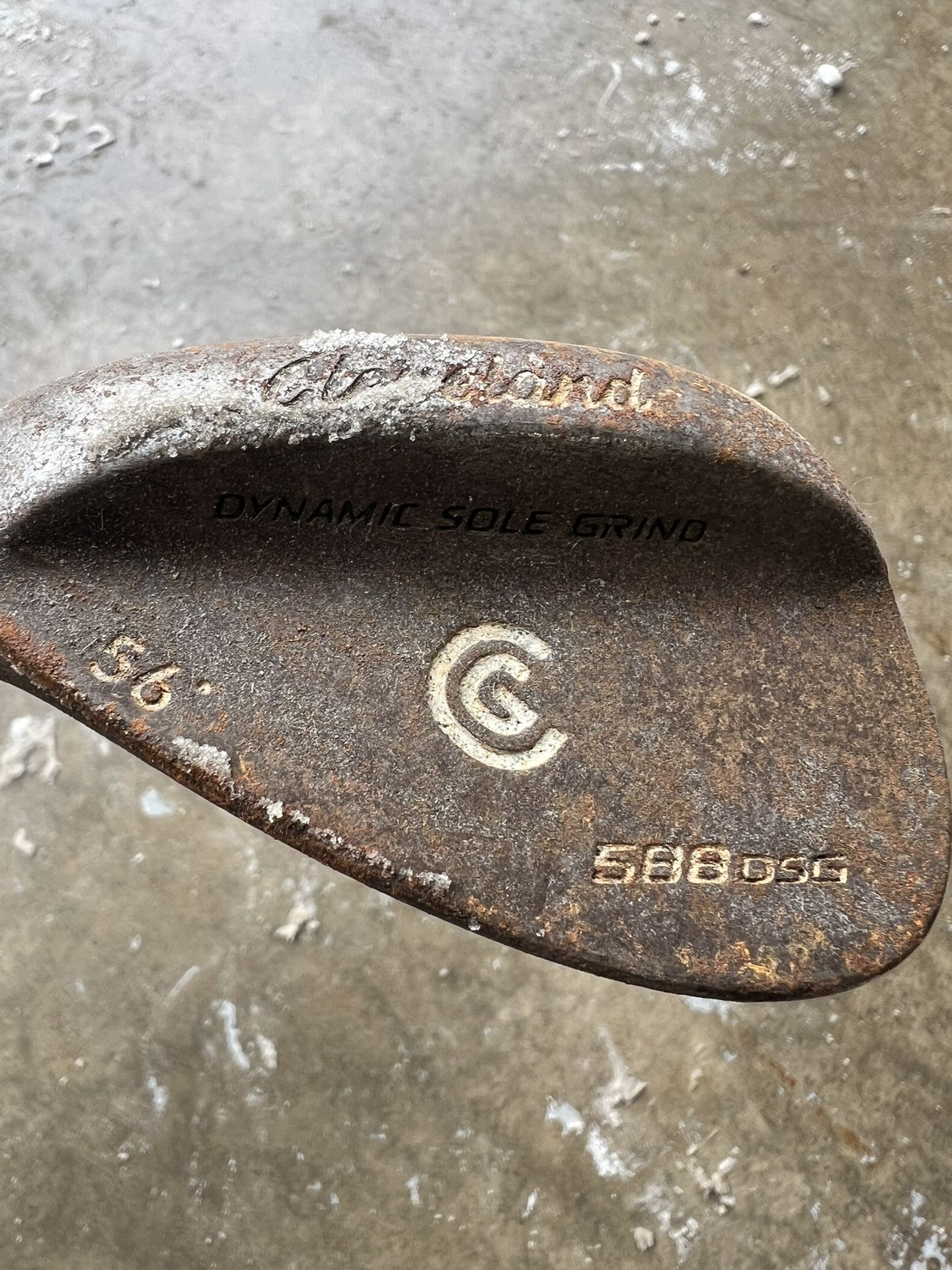 Cleveland 588 DSG RTG Gap Wedge 56* Wedge Steel Mens RH Midsize Grip