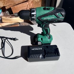 HITACHI DS18DGL DRILL 1 BATTERY, CHARGER