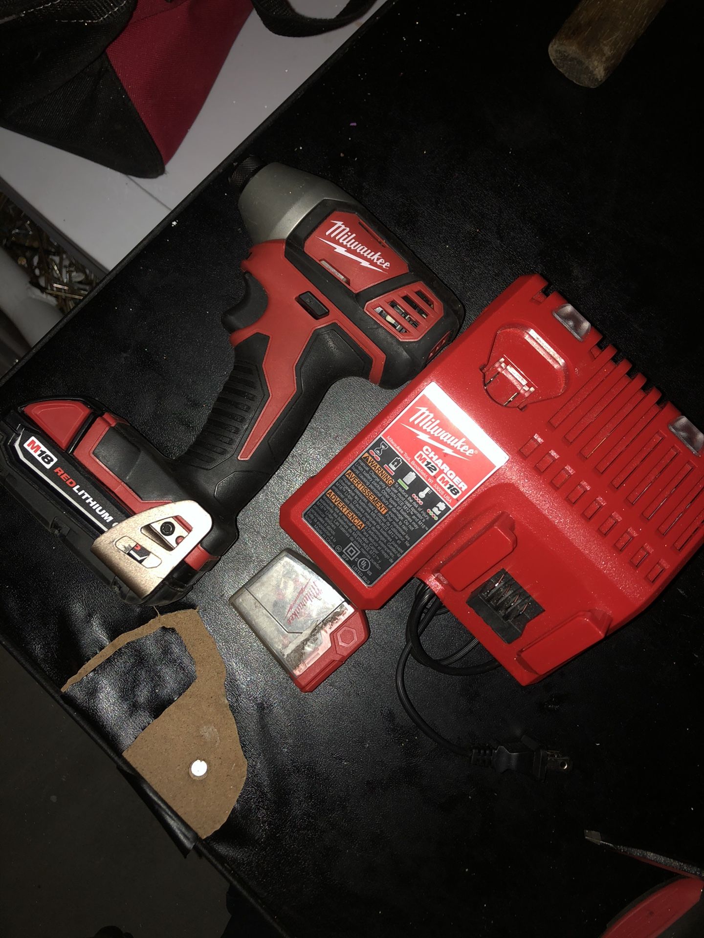 Milwaukee impact driver drill charger batery