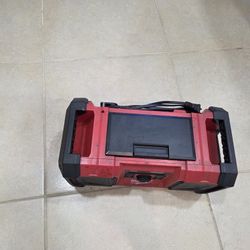 Milwaukee M18 Radio Not Bluetooth But You Can Conect Your Phone Whit 3.5 Cable 