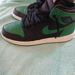 Jordan 1 Pine Green Sz 7Y