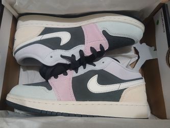 Nike Air Jordan 1 Low SE