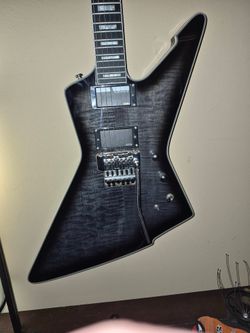 Schecter e1 Sustainiac guitar
