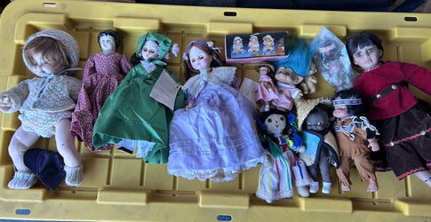 Vintage Porcelain Dolls 