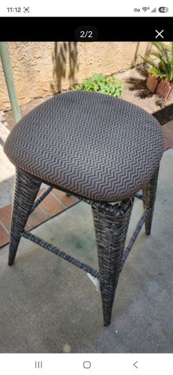 Chair swivel $10