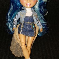 Rainbow High Skyler Bradshaw Blue Hair Fashion Doll
