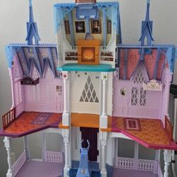 Disney Frozen Dollhouse