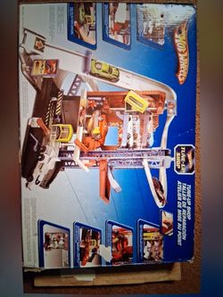 Hot Wheels Tune Up Shop