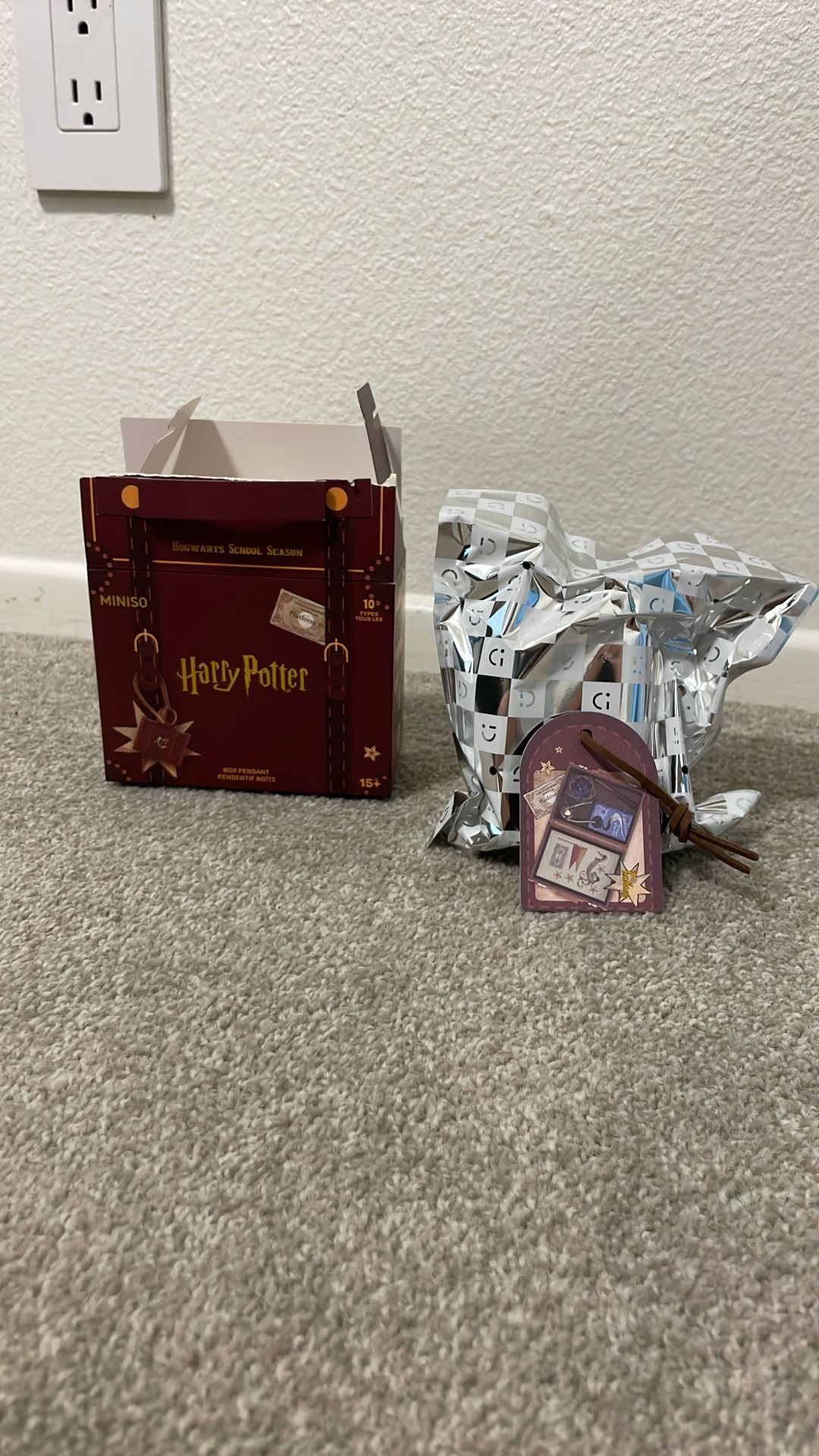 miniso Harry Potter blind box suitcase