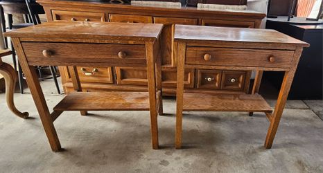 Mission Oak / Arts & Crafts style end tables. These are solid wood pieces featuring a classic straight-line Craftsman design, single smooth-sliding dr
