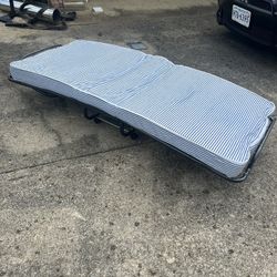 Bed fold Away 