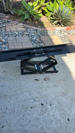 TV wall mount