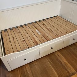 Ikea Hemnes Daybed Frame.