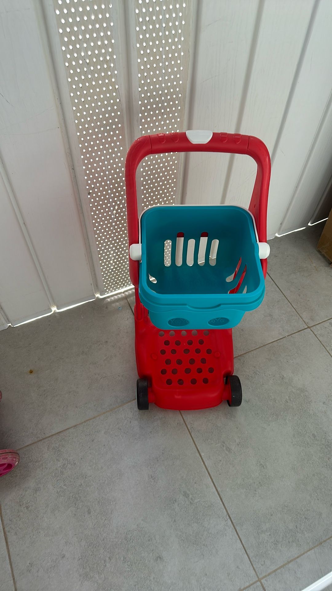 Kids’ Shopping Cart