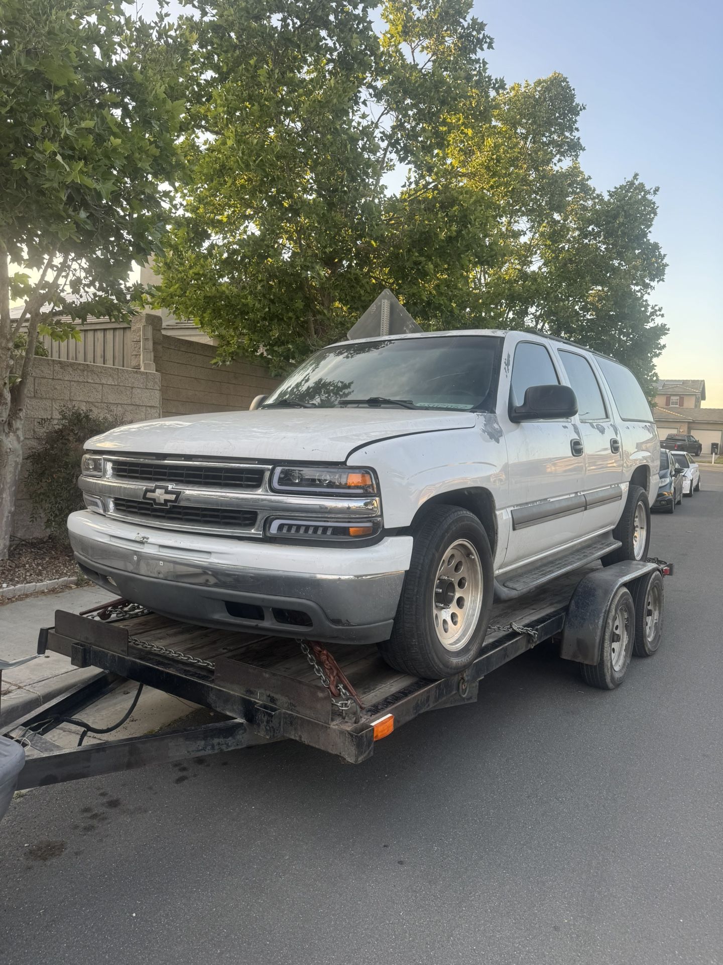 Part Out 2003 Chevy Suburban