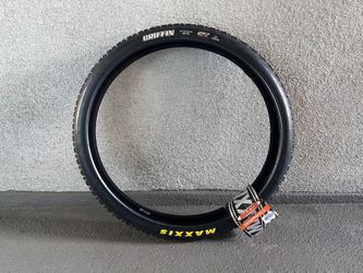 Maxxis Griffin Downhill Tire 27.5 x 2.40, Super Tacky Compound, 2-Ply: Black $40.00