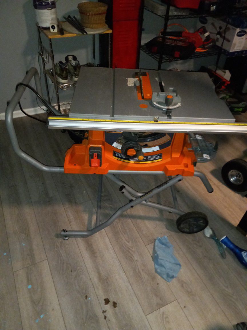 Ridged 10 In Job Pro Table Saw With Stand