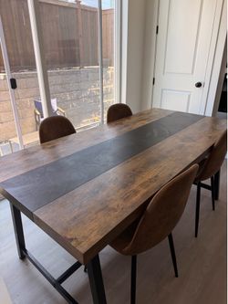 Dining Set with 4 chairs