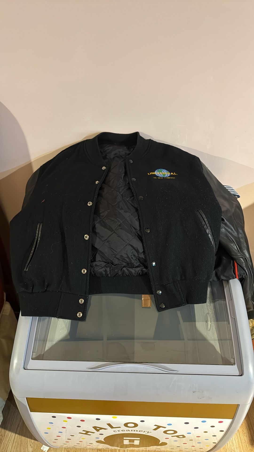 Universal Jacket