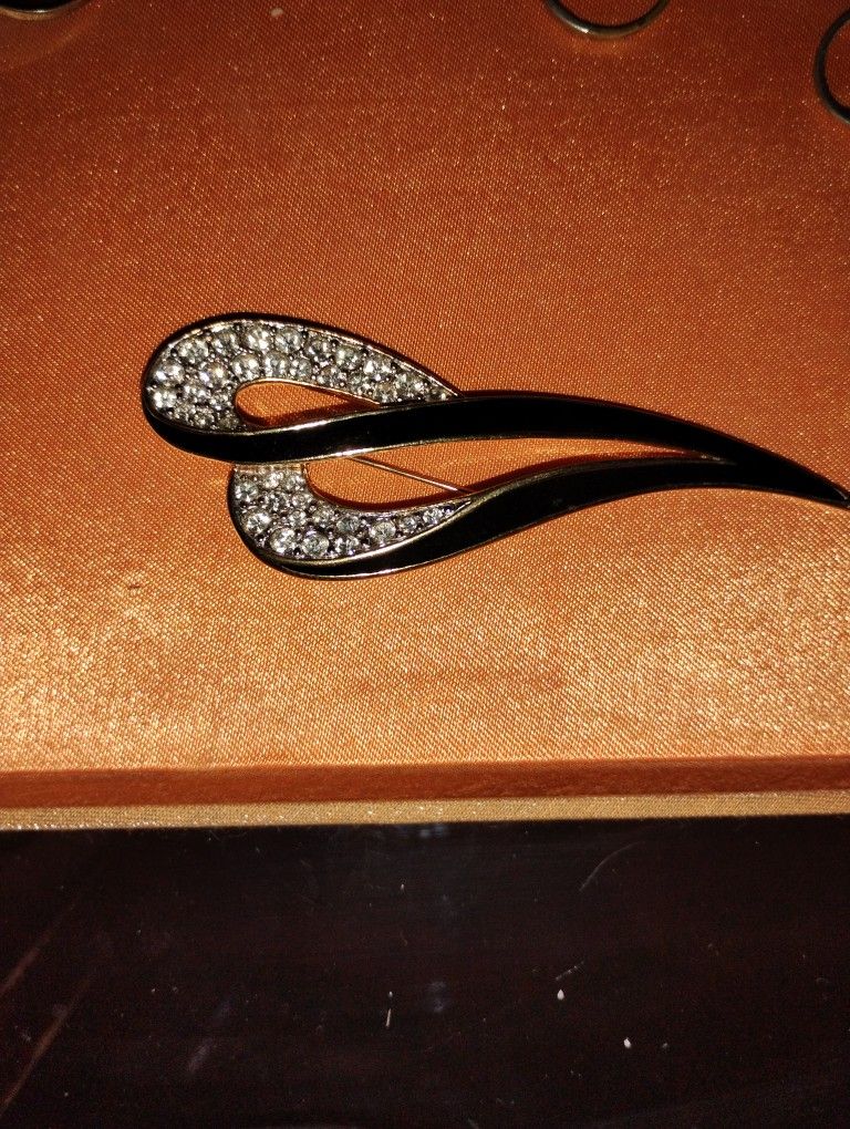 Broche