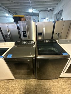 Samsung Smart Washer & Gas Dryer Set – Brushed Black
