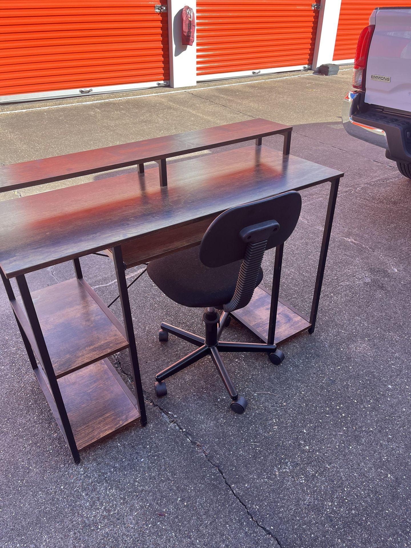 Computer Desk With Chair