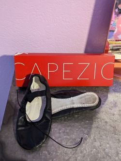 Capezio Black Ballet Shoes Kids size 1