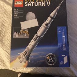 Lego Set NASA Apollo Saturn V