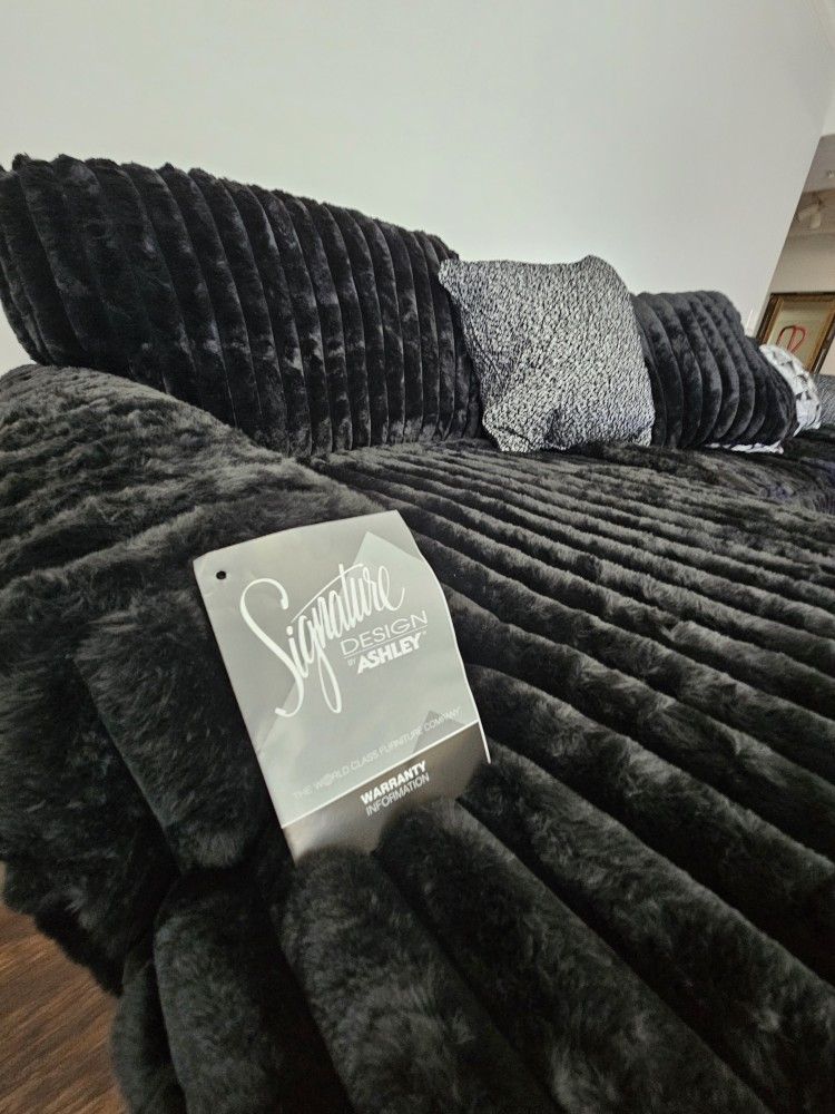 New 3pc Midnight-Madness Sectional Sofa