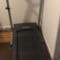 Treadmill – Great Condition, Folds for Storage 