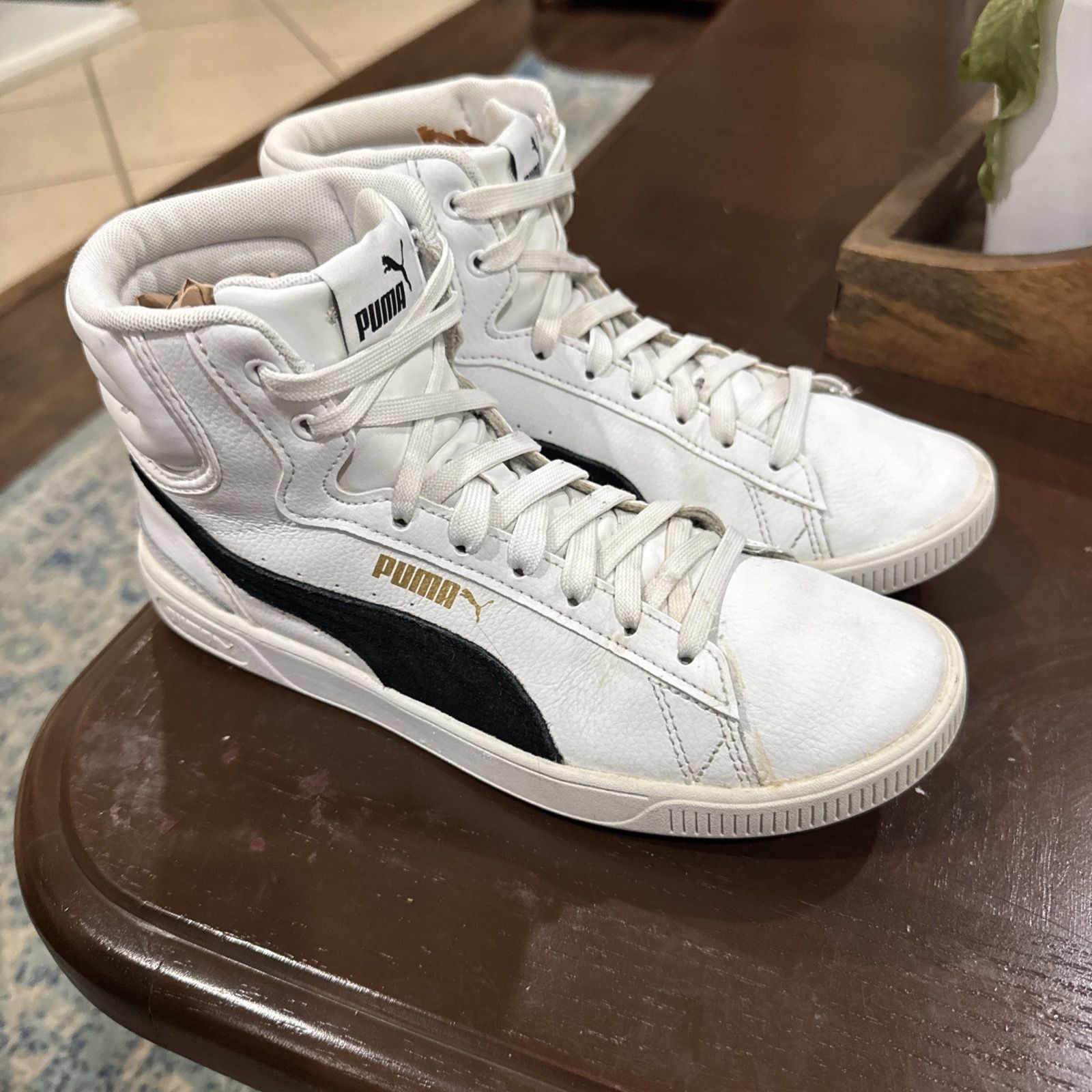 Puma High Top Woman’s Size 7